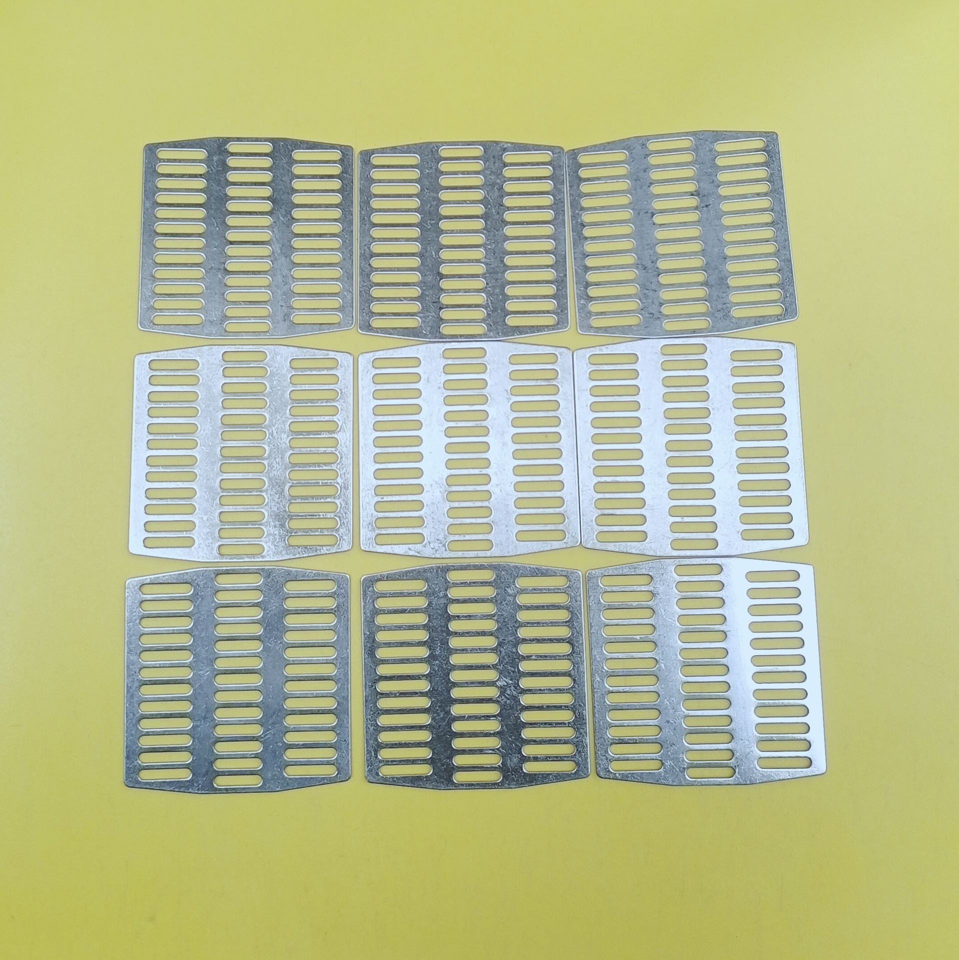 Stainless steel brick drainage hole cover, filter screen bent plate, anti-clogging plate, hair floor drain cover, seepage outlet cover plate details Picture
