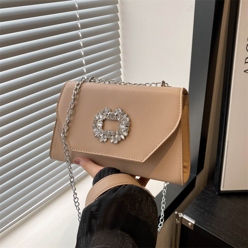 This year's popular bags: 2025 Spring New fashion crossbody bag, simple small square bag, casual single-shoulder bag, women's diamond full figure