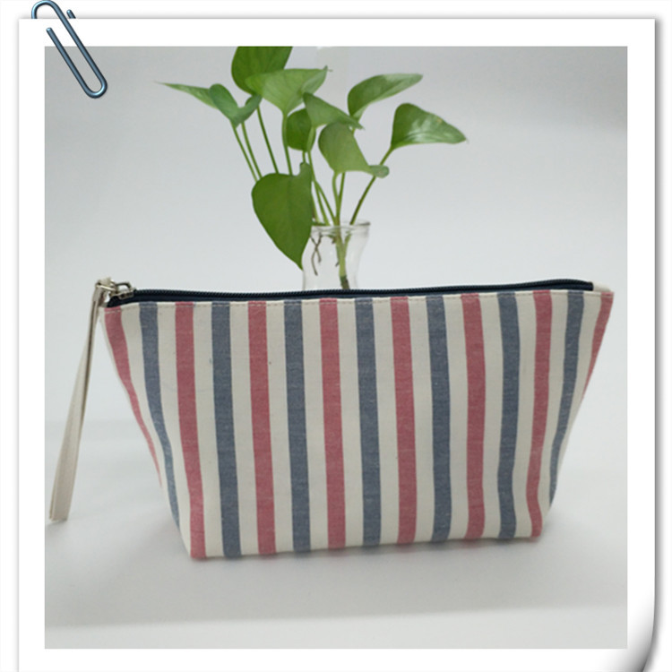 Customized LOGO for cosmetic bags, cotton striped hand-held cosmetic bags, cosmetic storage bags, travel toiletries bags Specification drawing