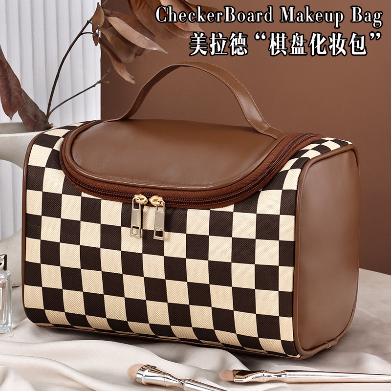 A large-capacity, high-end, waterproof, large-capacity storage bag with an ins style, a niche makeup bag details Picture