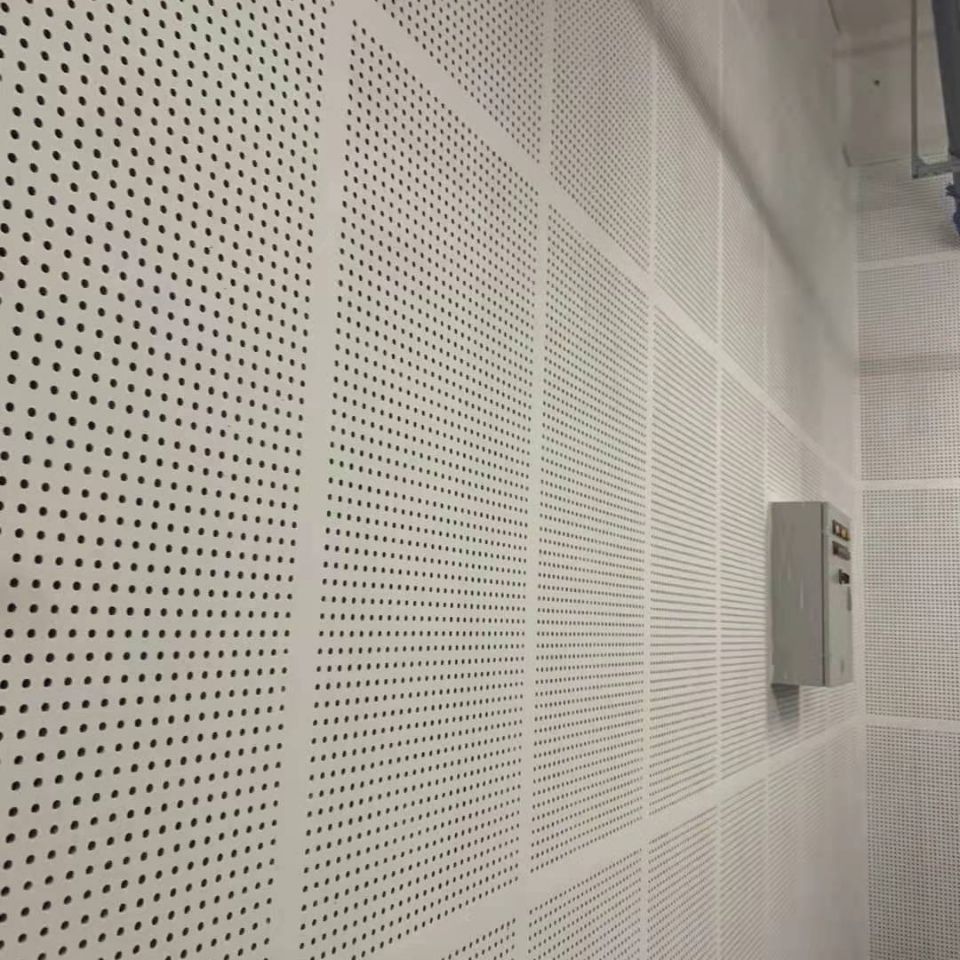 Perforated and punched aluminum single panel curtain wall, shaped aluminum single panel exterior wall decoration, carved and hollowed-out aluminum-plastic panel, aluminum alloy manufacturer Specification drawing