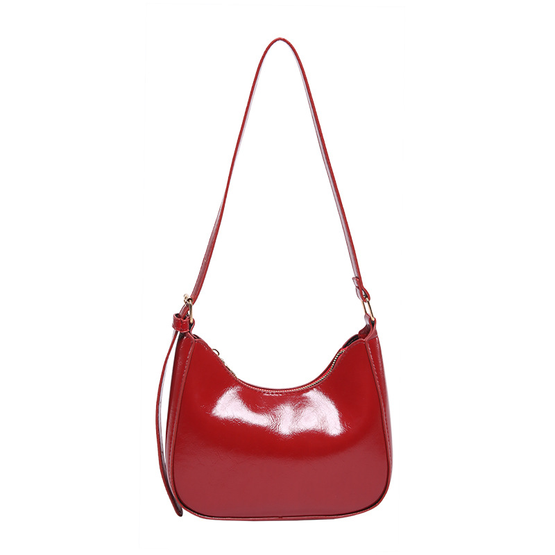 The 2024 new Hong Kong-style retro fashion handbag is stylish and stylish, with a single shoulder and armpit crescent-shaped bag Item Picture