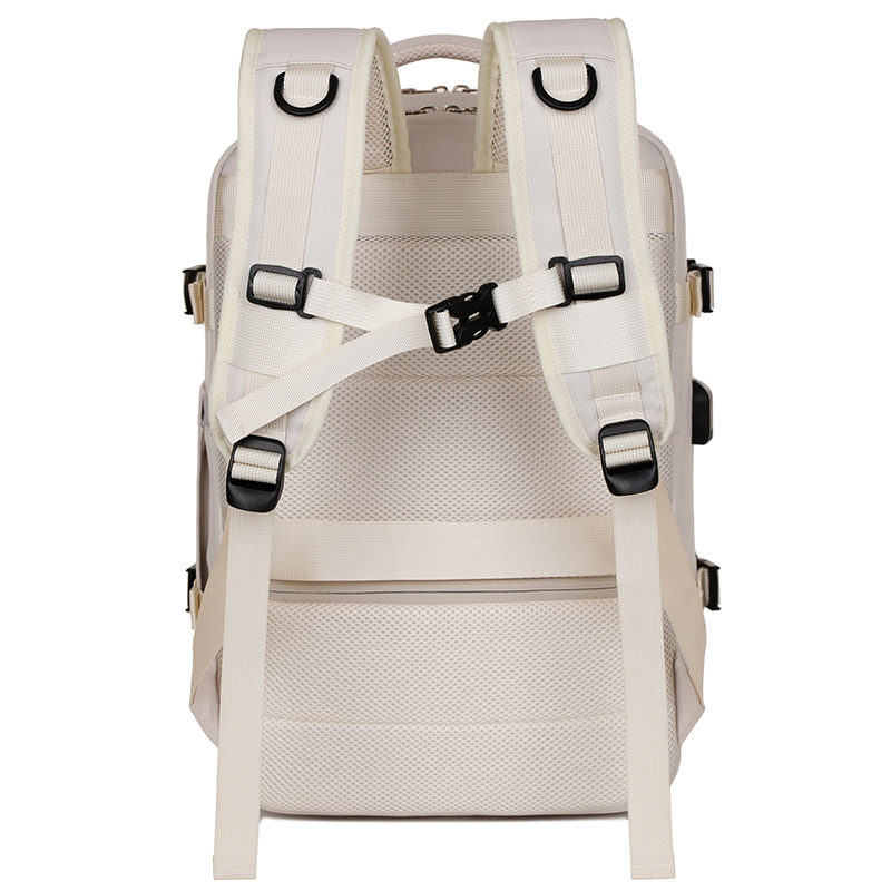 Large-capacity backpacks, independent shoe compartments, dry-wet separation, backpacks for short trips and business trips, college students' computer schoolbags Application Scenario