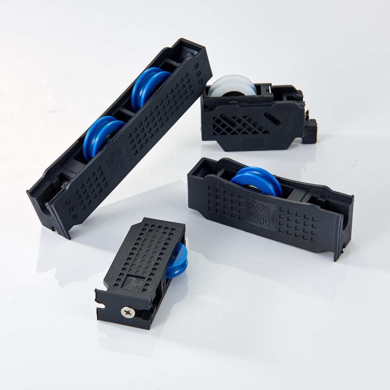 Factory direct sales of Philippine pulleys, 798 pulleys, 900 pulleys, SD pulleys, hot sale window pulleys, nylon pulleys, plastic pulleys Application Scenario