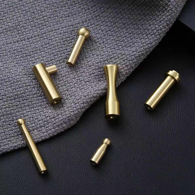 Factory wholesale of light luxury Nordic minimalist brass hooks for entrance, bathroom, wall decoration, coat hooks, towel hooks and key hooks Application Scenario