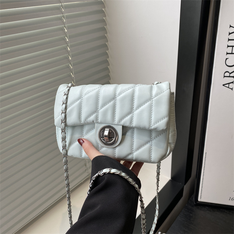Xiu Xian 2025 Fashion New Style, popular simple solid color casual chain, elegant crossbody single-shoulder small square bag for women full figure