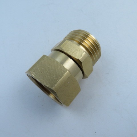 Garden hose rotating adapter Solid brass hose connector adapter, 3/4 GHT Application Scenario