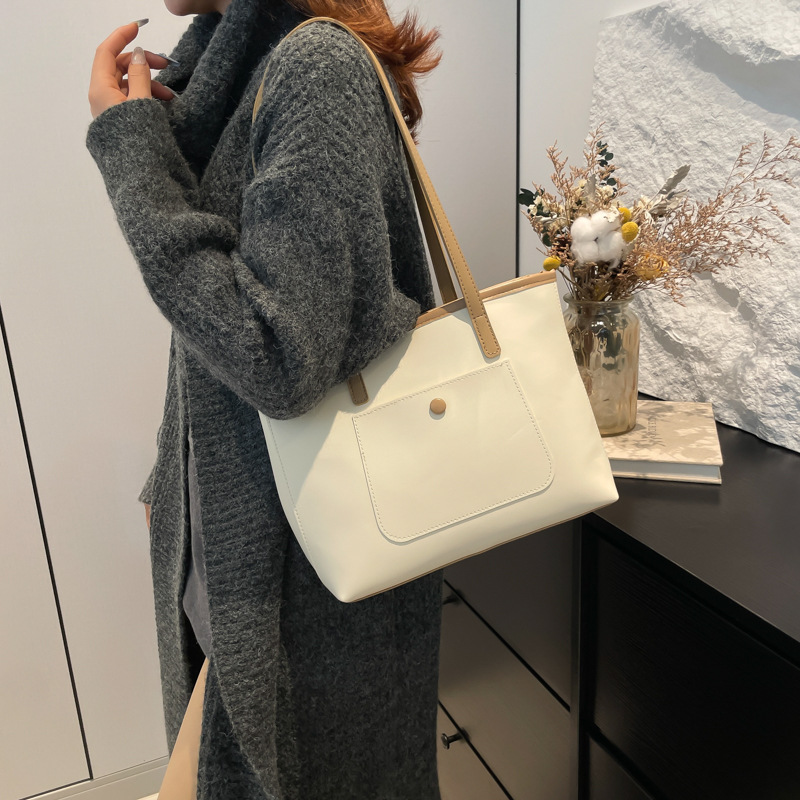 Large-capacity women's 2024 new versatile and simple single-shoulder crossbody bag, high-end college student commuting tote bag details Picture