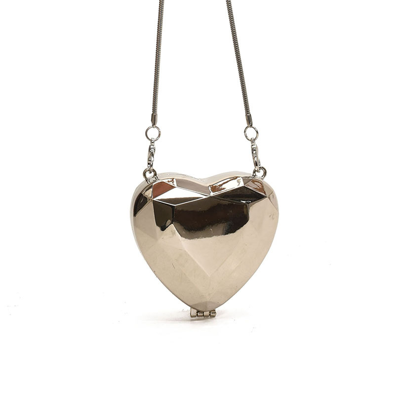 Spring 2025 new mini box bag, popular European and American red envelope acrylic fashionable design heart single-shoulder bag Item Picture