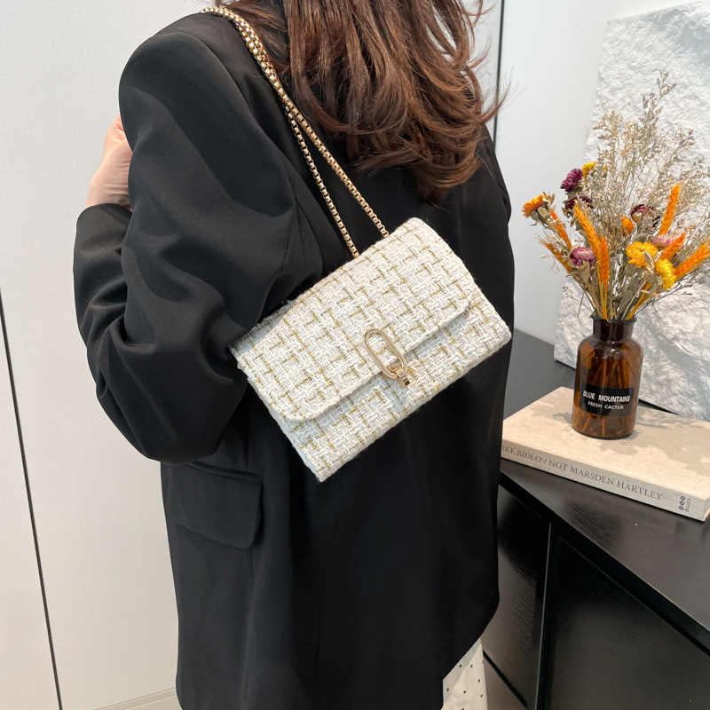 This year, the new spring 2025 trendy and fashionable single-shoulder crossbody bag made of lace and straw weaving is in vogue Specification drawing