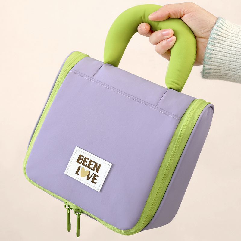 Customized cotton candy hook toiletry bag, business trip and travel cosmetics storage bag, makeup bag, large capacity in stock, printing Application Scenario