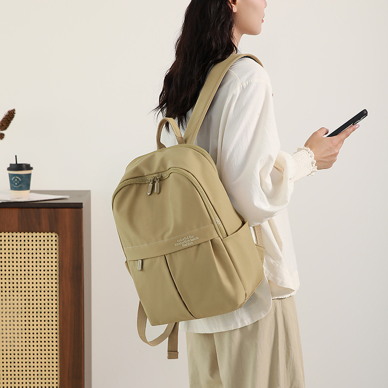 Colorful Fox Backpack for Women, simple commuting travel computer backpack, Nylon large-capacity college student schoolbag full figure