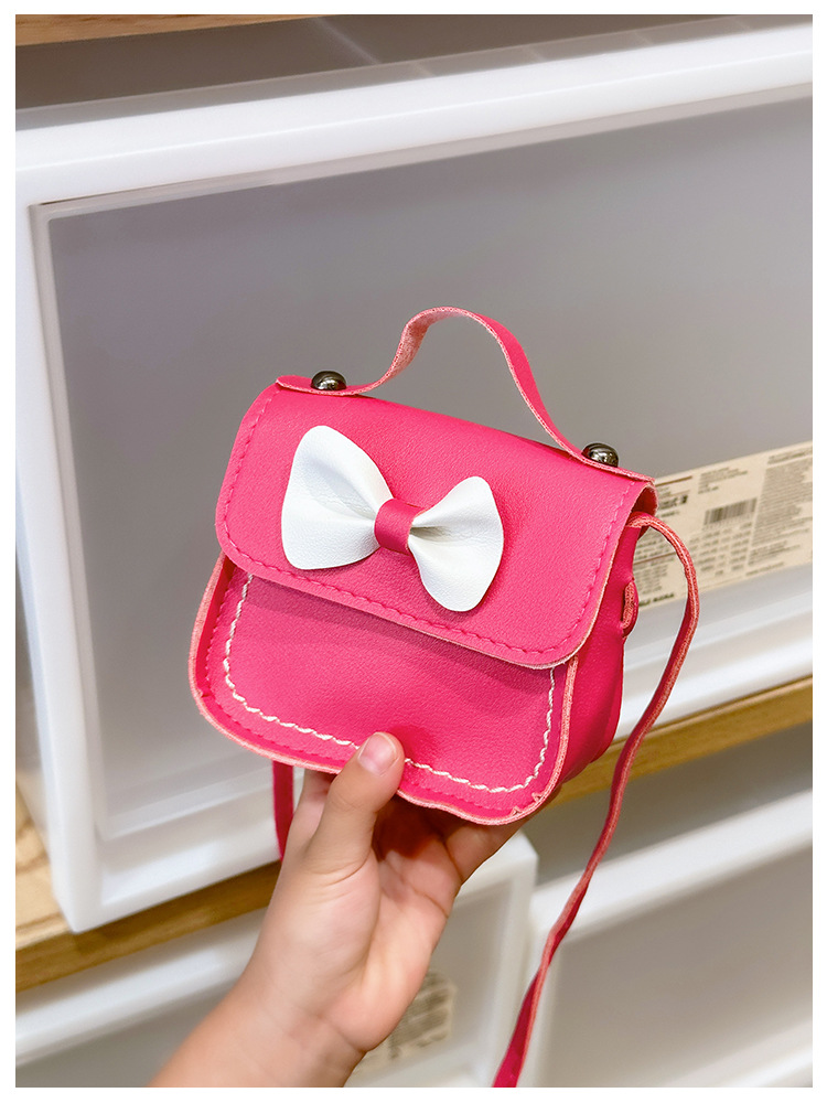 Cute girl's bow single-shoulder bag 2023 new style Korean princess trendy children's fashionable and personalized small coin wallet Application Scenario