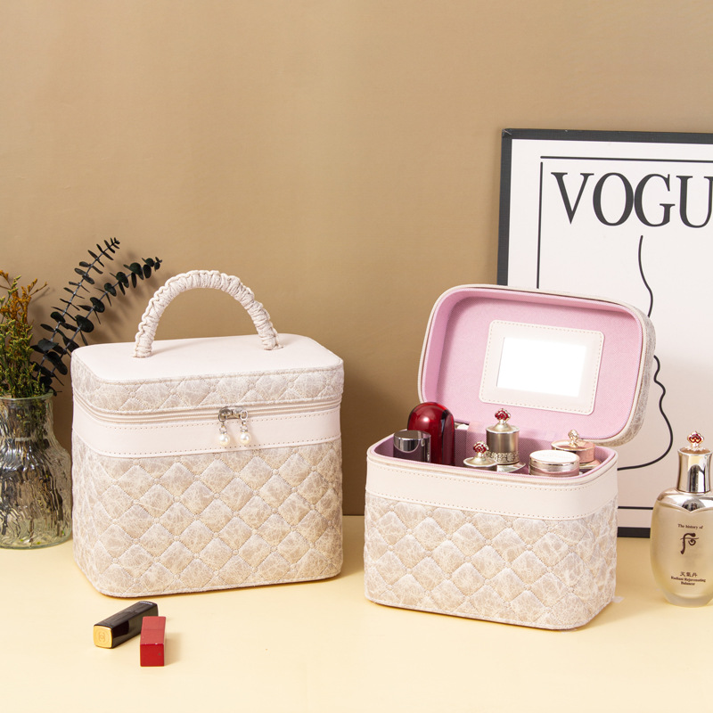 New portable travel makeup bag, large-capacity makeup box, skin care products, desktop storage box, souvenir box, suitcase Specification drawing