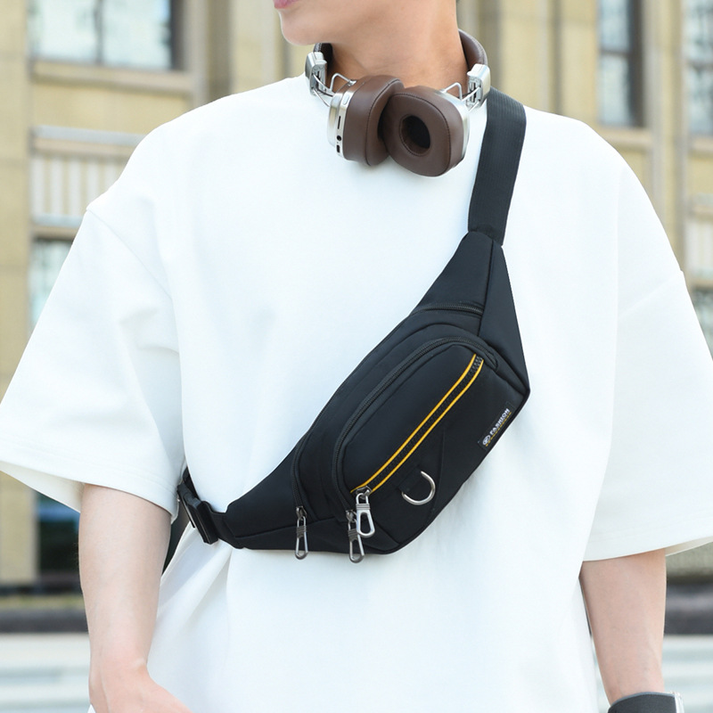 Cross-border waist bag, men's outdoor sports hiking crossbody bag, men's chest bag, mobile phone bag, construction site durable work cash register bag Application Scenario