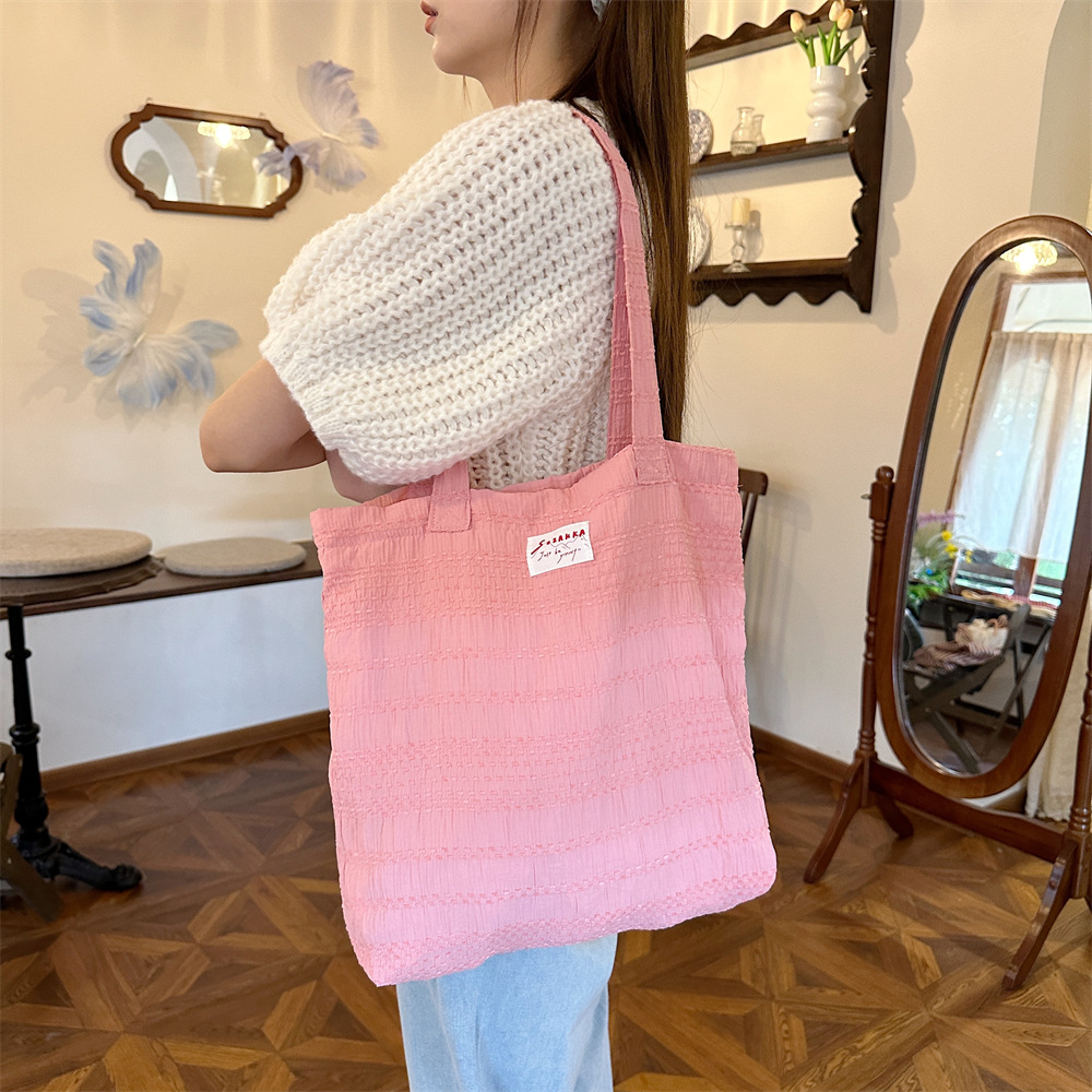 47241 New fresh green single-shoulder bag, women's versatile canvas bag, large-capacity single-shoulder commuting bag, shopping handbag Application Scenario