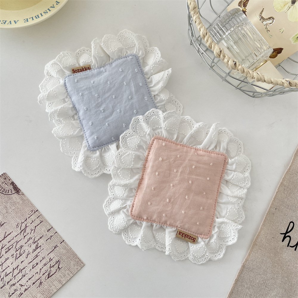 55143 Cute lace napkins, placemats, coasters, multi-purpose restaurant coffee cups, Western cuisine, edible, heat-resistant Application Scenario