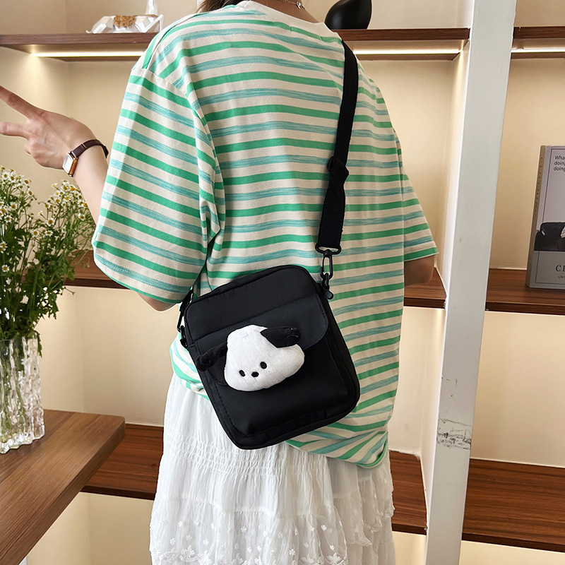 Summer new high appearance level, fresh and cute children's cartoon single-shoulder bag, crossbody bag, Kuromi cute girl backpack Application Scenario