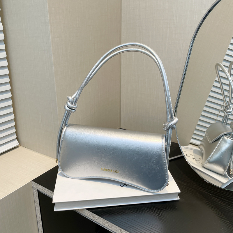 Fashionable, simple and elegant single-shoulder bag, trendy solid color underarm bag, women's trendy small bag, single-shoulder small square bag full figure