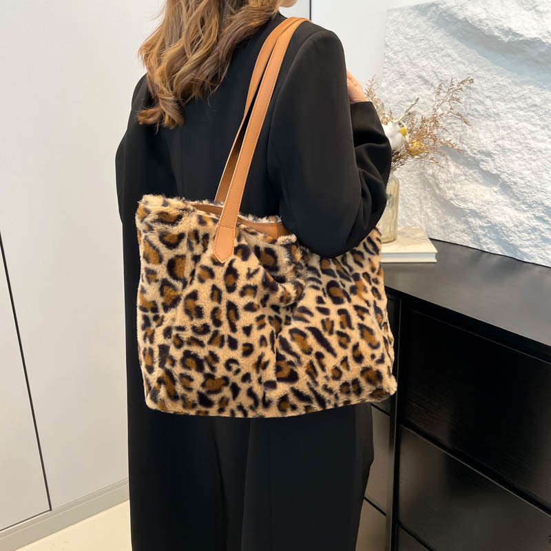 Large-capacity Maillard leopard print fur bag for women, 2024 new winter versatile commuter tote bag, single-shoulder bag Specification drawing