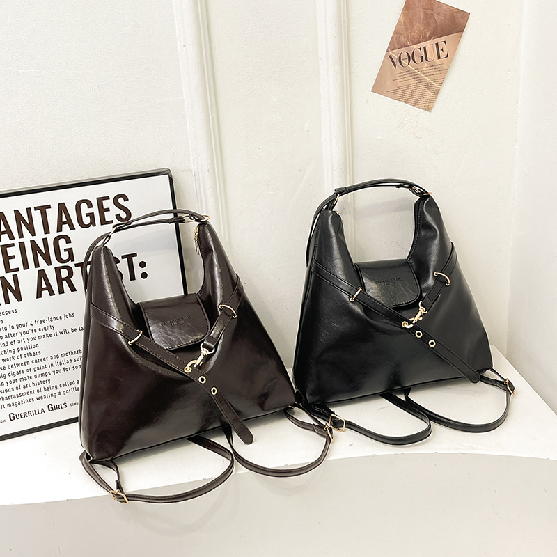 Cross-border winter commuting large-capacity tote bag for women, 2024 new style, high-end texture, versatile and casual crossbody large bag Application Scenario