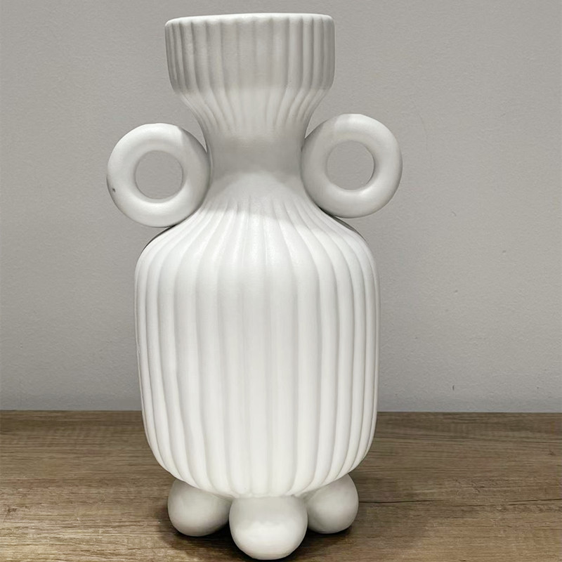 Minimalist ceramic style white ceramic vase, creative artistic decorative item, flower vase, hotel entrance table flower vase Item Picture