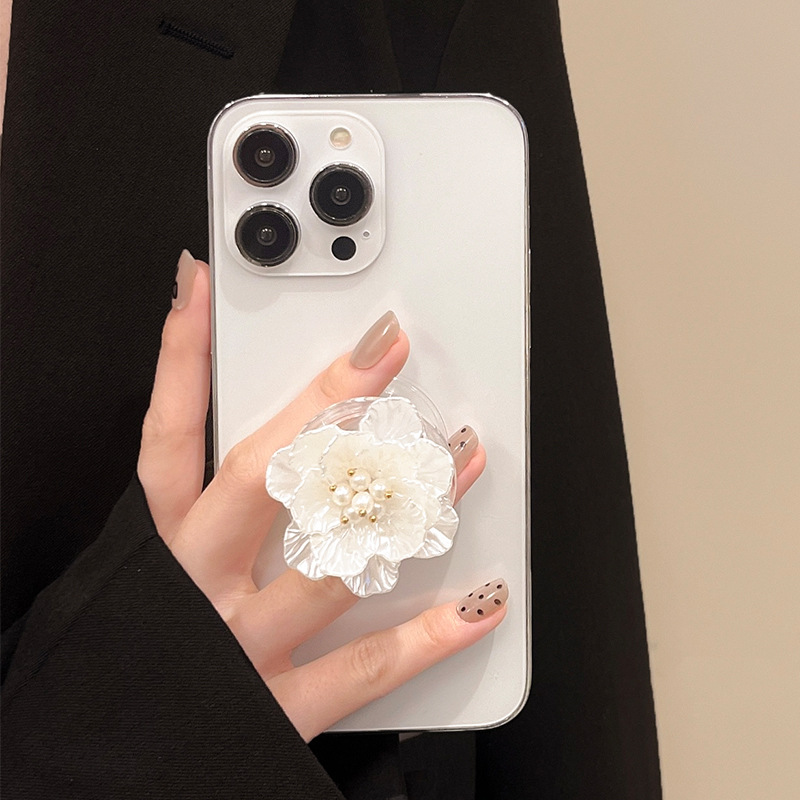 Three-dimensional flower phone airbag stand, small and fresh style, Korean ins back sticker, retractable desktop air cushion support frame Application Scenario