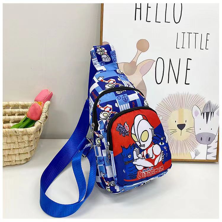 Boys' small bags for Girls 2024 new children's crossbody bag, popular cartoon cute Ultraman single-shoulder bag, baby bag Application Scenario