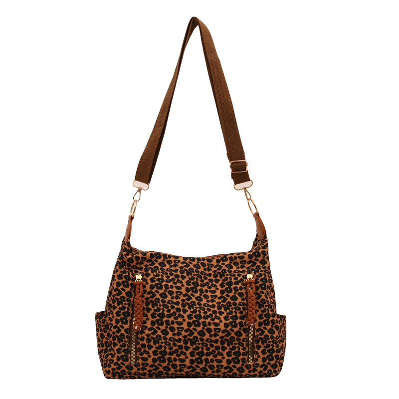 Cross-border new wholesale leopard print hand-held large-capacity retro high-end single-shoulder crossbody bag, street trend bag, European and American women's bag Item Picture