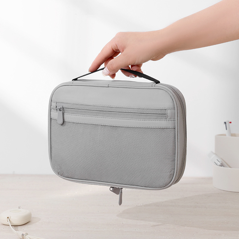 New data cable storage bag, portable digital bag, portable mouse charger, digital storage bag, one-piece consignment Application Scenario