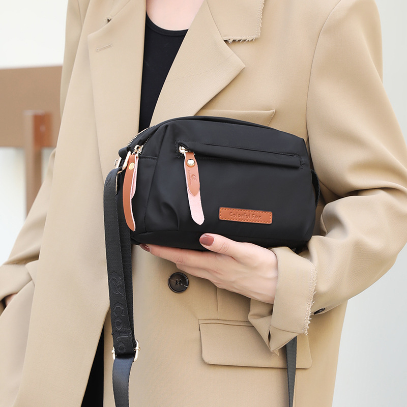 Colorful Fox's new women's single-shoulder bag, Korean-style fashionable and trendy crossbody bag, portable phone key bag Specification drawing