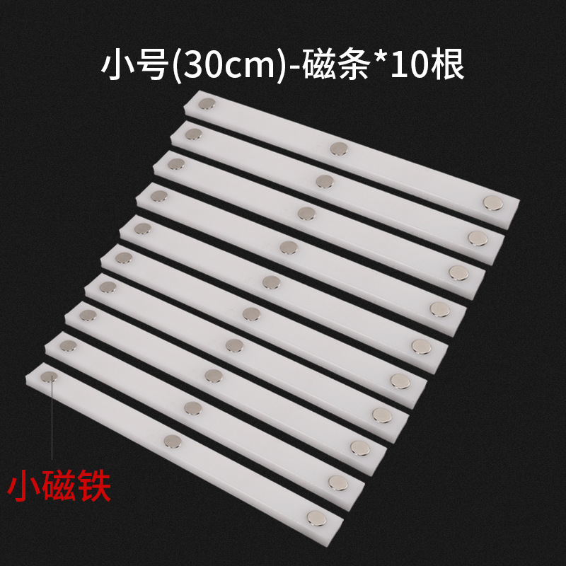 A large-sized felt wall strong magnetic fixator for teaching Chinese painting and calligraphy Application Scenario
