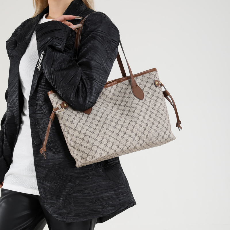 Cross-border bags, high-end retro large-capacity printed bags, new fashionable commuting tote bags, shoulder bags, handbags details Picture