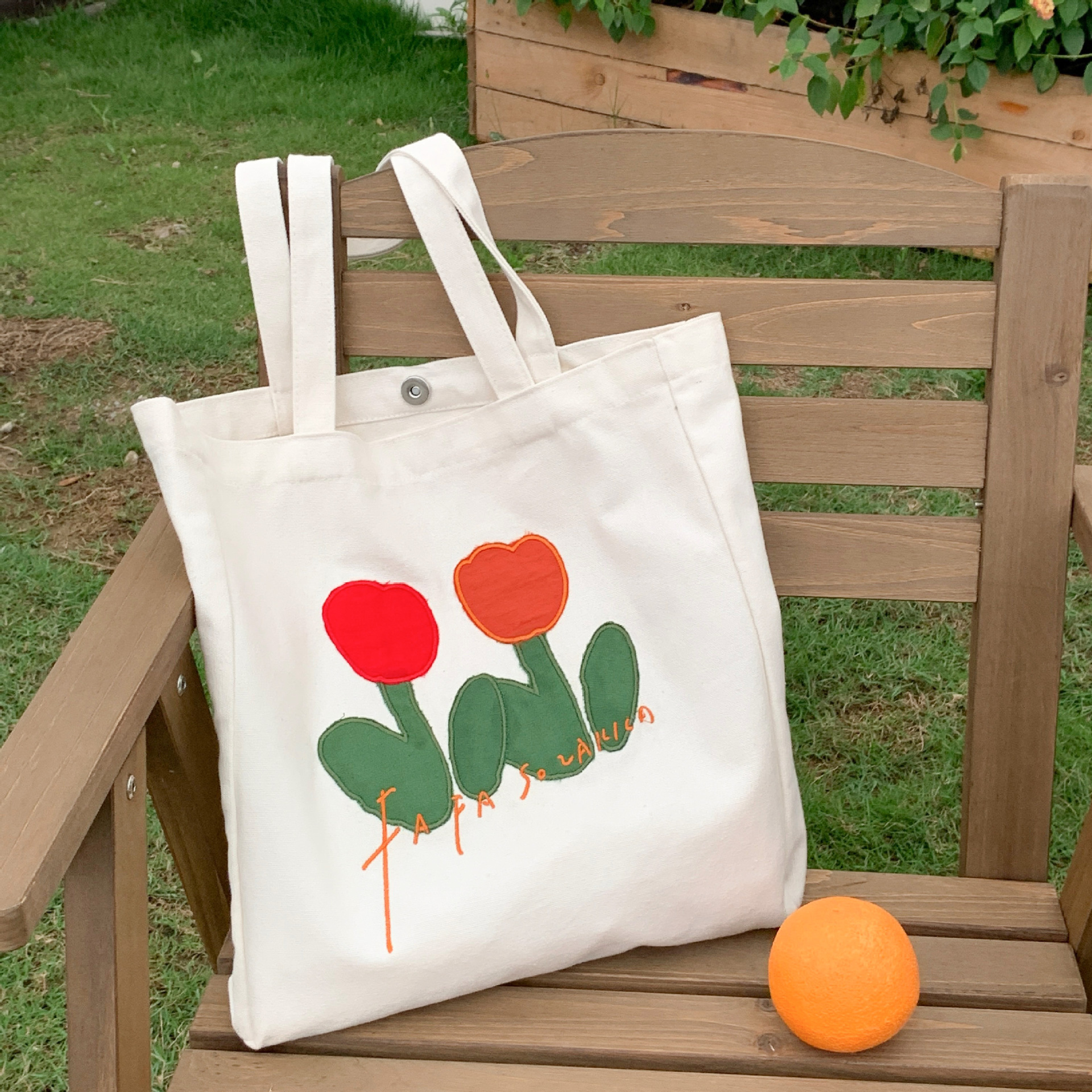 24162 Embroidered tulip large-capacity tote bag, canvas bag, student shopping bag, women's casual single-shoulder bag Item Picture