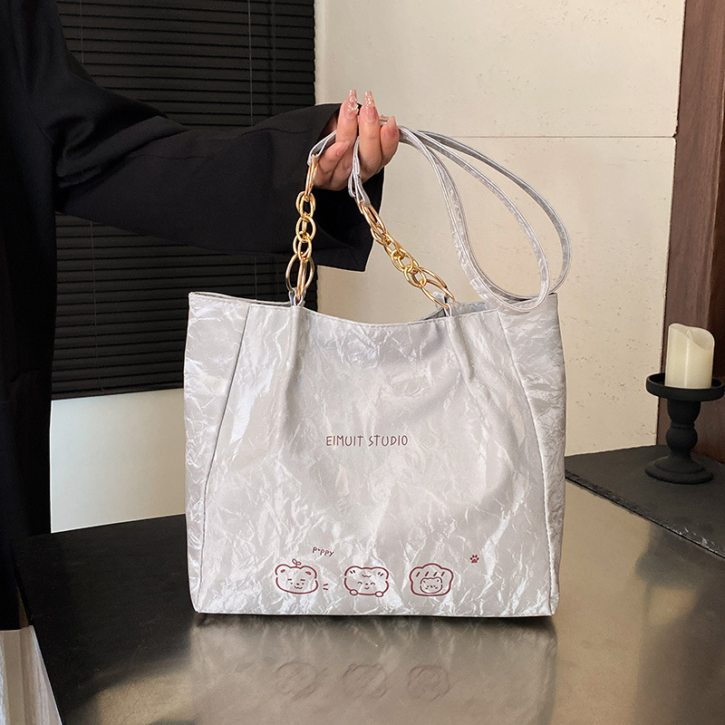 The 2025 new spring and summer large-capacity, cute and stylish, niche single-shoulder bag is casual, simple, high-quality and versatile tote bag full figure