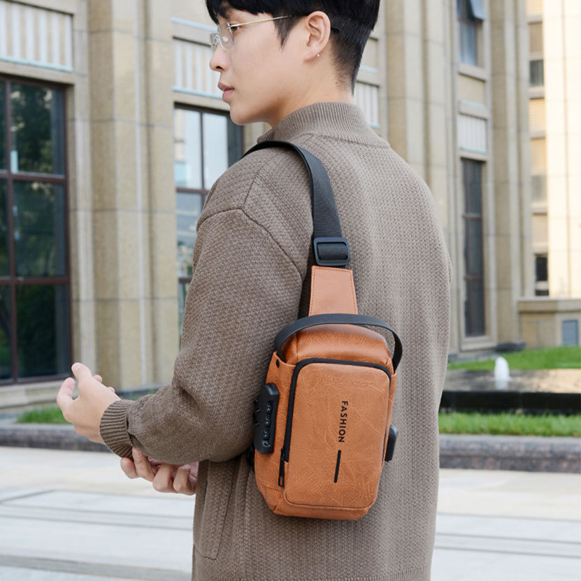 Men's chest bag, crossbody bag, new motorcycle bag, large-capacity casual single-shoulder backpack, fashionable multi-functional sports bag Application Scenario