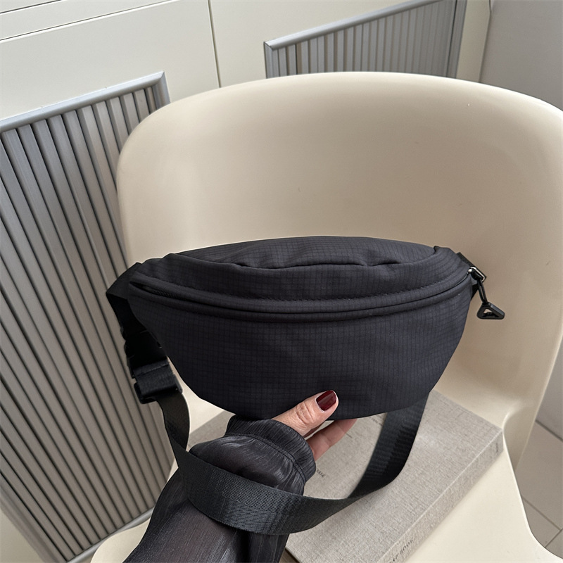 2024 Autumn New trendy, sporty, niche, casual, large-capacity single-shoulder bag, casual crossbody bag, cross-border bag for women full figure