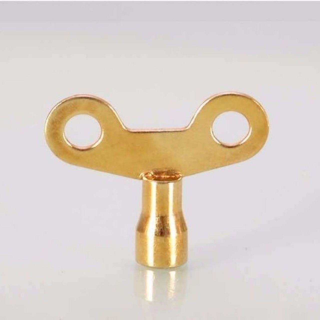 Faucet key, rotating metal iron faucet switch key, anti-theft lock faucet switch key, quick open Specification drawing
