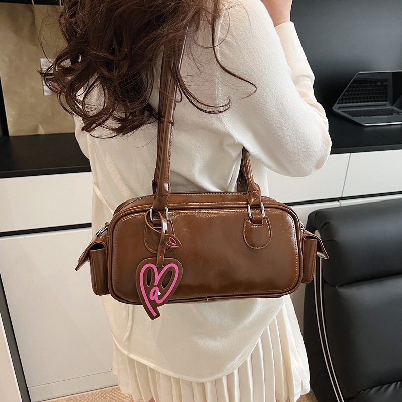 Spring 2025 niche new handbag, fashionable and versatile for commuting, large-capacity single-shoulder crossbody Boston women's bag details Picture