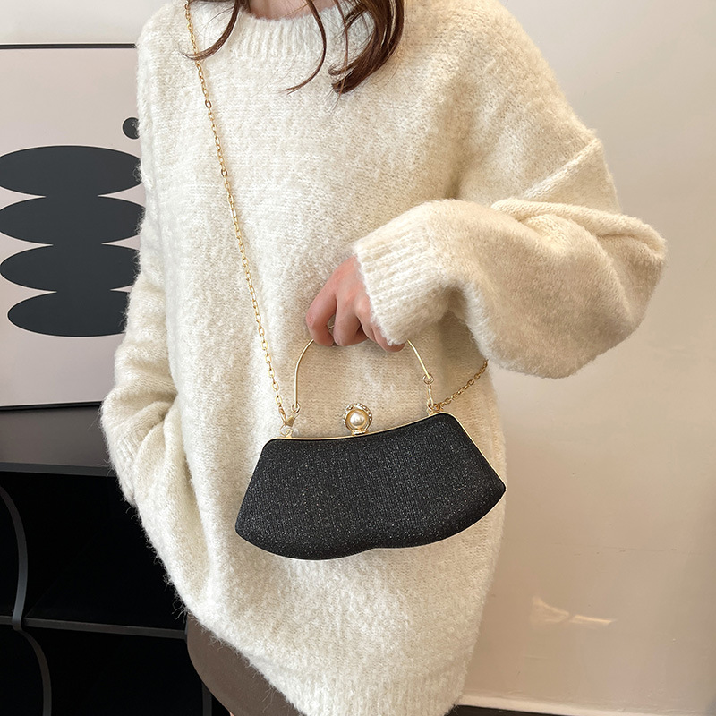2025 New style fashionable women's bag, texture handbag, crossbody dinner bag, fashionable chain single-shoulder bag details Picture