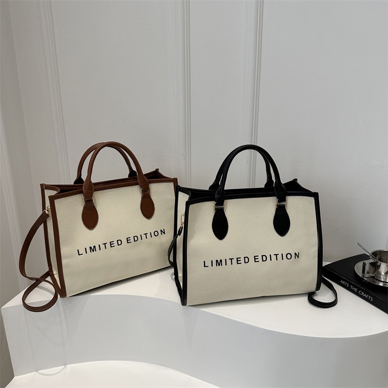 Women's large-capacity tote bag, 2024 new trendy crossbody bag, color-blocking canvas bag, letter-printed handbag full figure