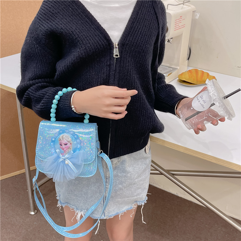 Children's bags, girls' new Elsa Princess handbag, large-capacity crossbody bag, Ice Princess fashion Flash bag Application Scenario