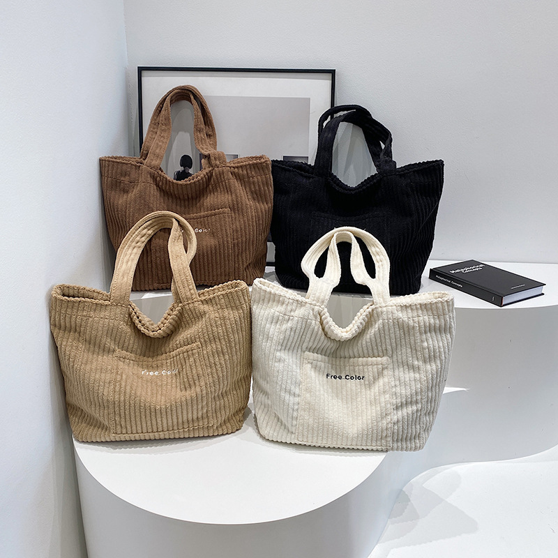 Casual corduroy 2024 new style solid color simple autumn and winter large-capacity tote women's single-shoulder corduroy mommy bag Application Scenario