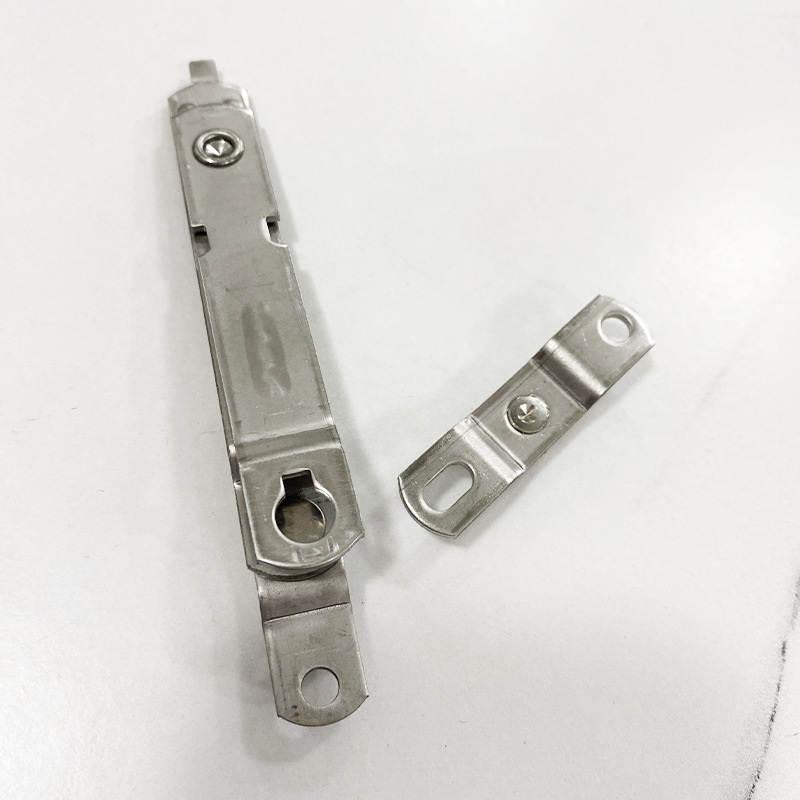 Casement window limiters, window locks, lock clips, plastic steel door and window screens, inside and outside casement window plastic steel window locks Application Scenario