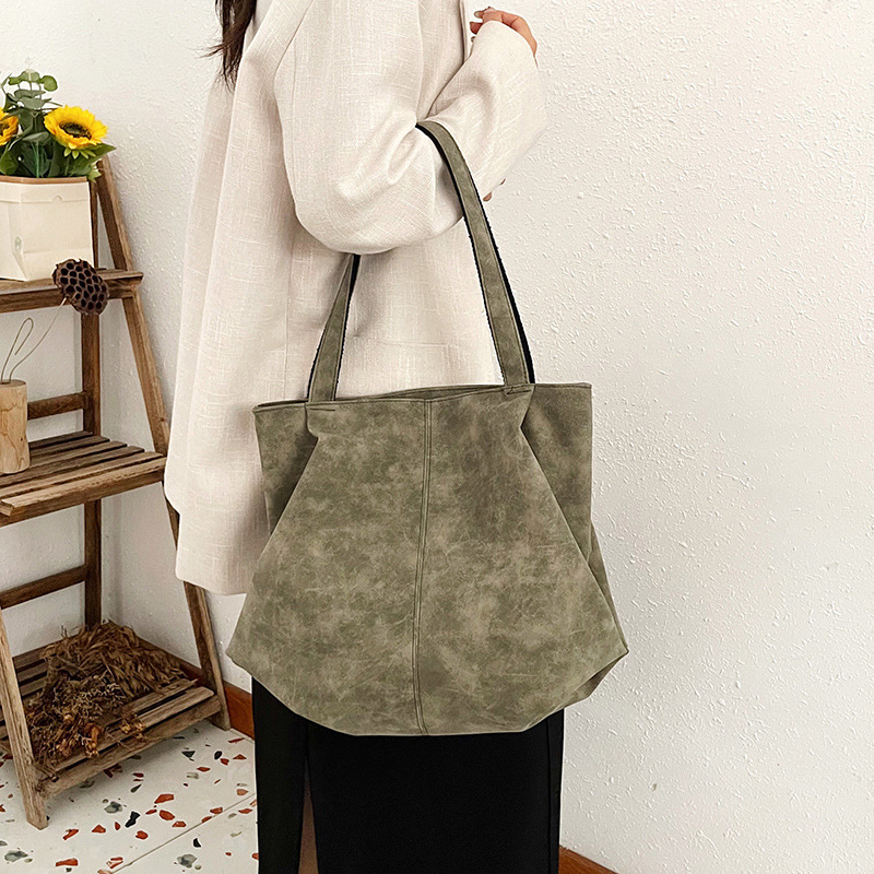 Cross-border fashion niche commuter handbag 2024 Autumn new versatile ins single-shoulder underarm bag Tote bag trend details Picture