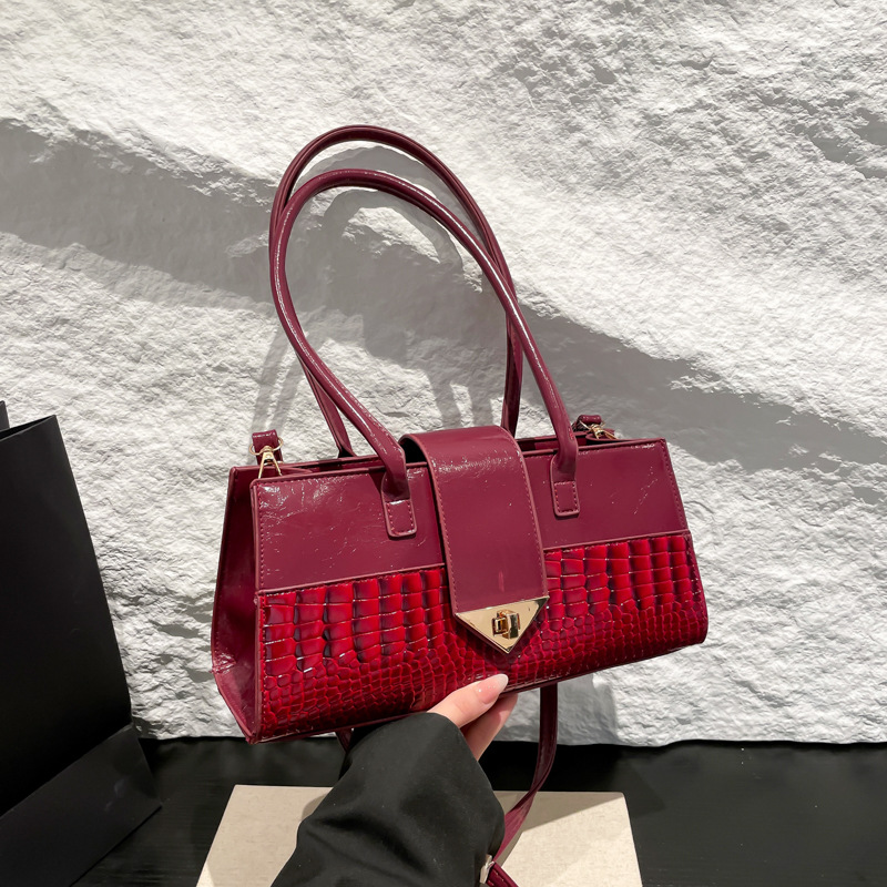 Casual large-capacity women's 2025 new style Korean-style versatile single-shoulder underarm bag, high-end and niche commuting bag full figure