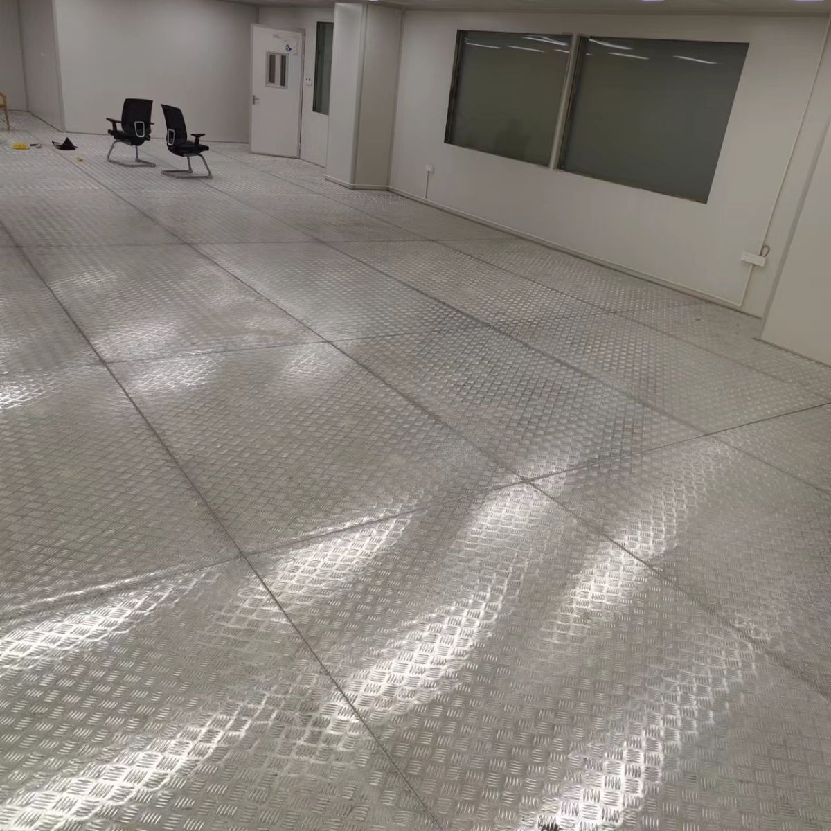 Patterned aluminum plate, anti-slip embossed plate, aluminum alloy anti-slip plate for vehicles, elevator refrigeration plate, Marine bent cold storage aluminum plate Item Picture