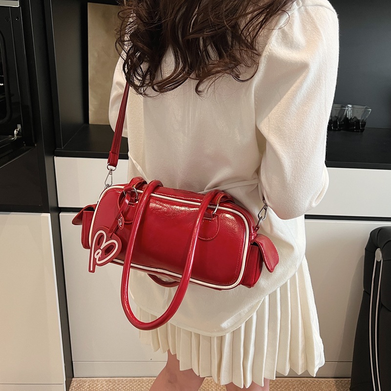 Spring 2025 niche new handbag, fashionable and versatile for commuting, large-capacity single-shoulder crossbody Boston women's bag Specification drawing