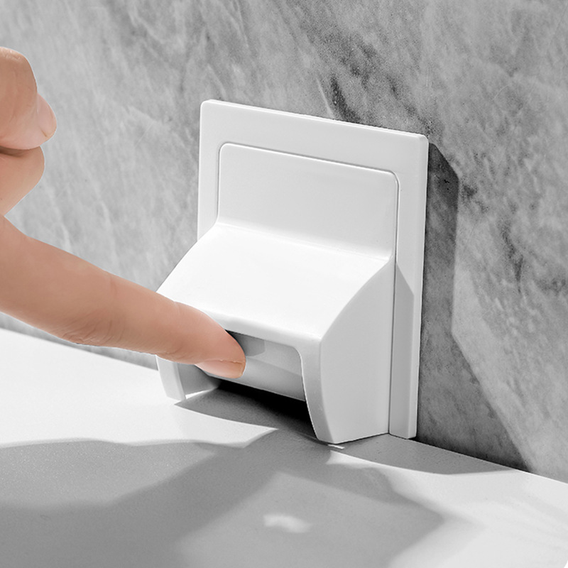 The wall of the toilet drain opening baffle is pasted to prevent mosquitoes and insects, isolate residues, and prevent cockroaches at the bathroom drain opening and channel opening full figure