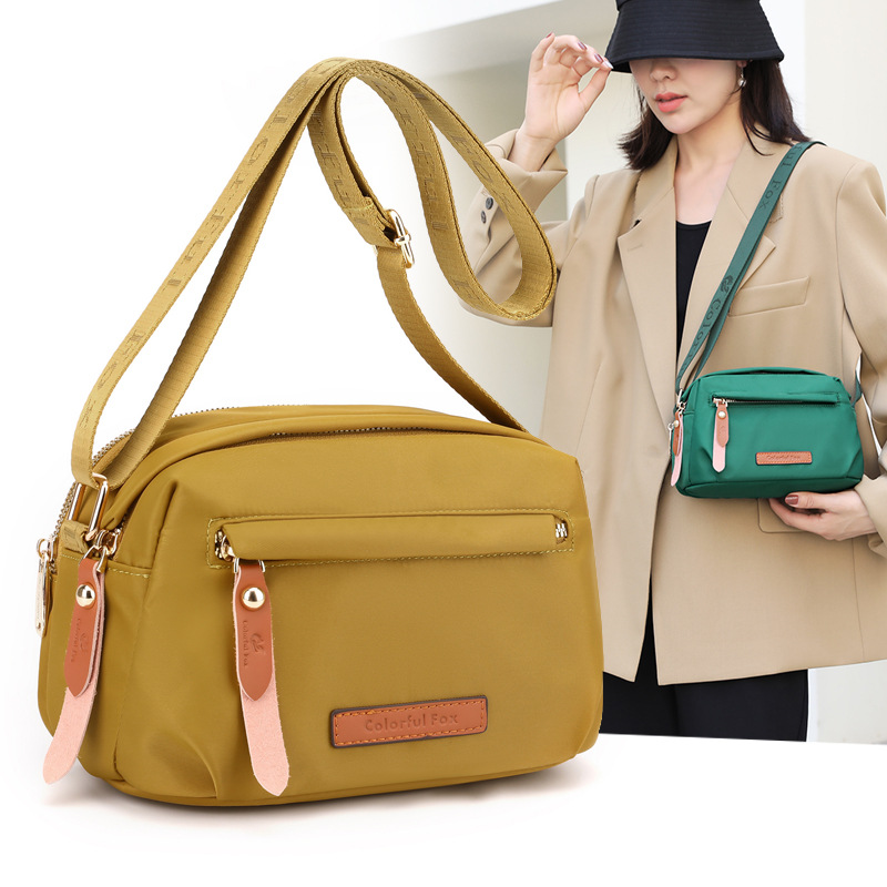 Colorful Fox's new women's single-shoulder bag, Korean-style fashionable and trendy crossbody bag, portable phone key bag full figure